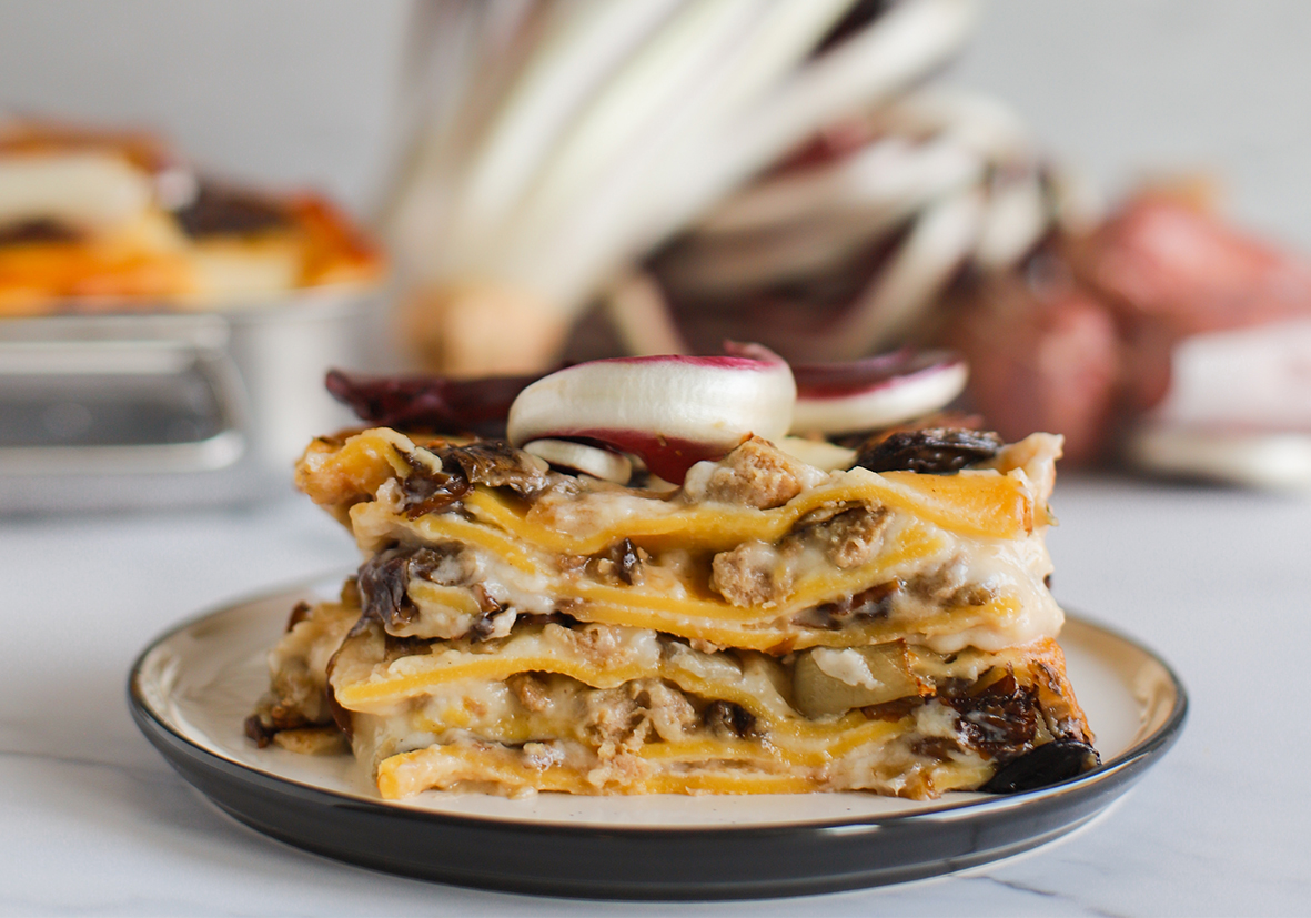 Lasagne di mais con radicchio e salsiccia